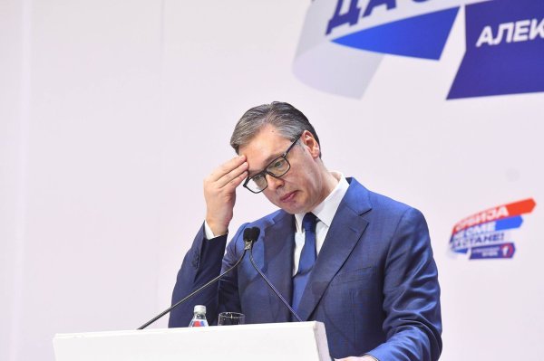 Aleksandar Vučić je u kumskom odnosu s biznismenom Nikolom Petrovićem