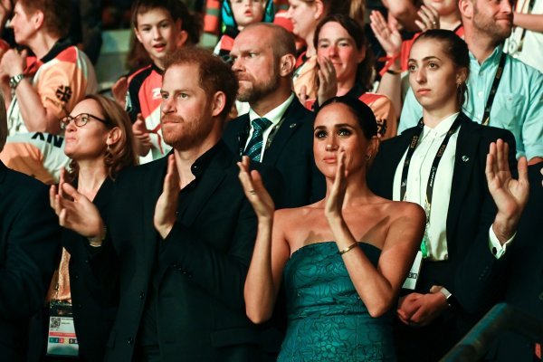 Meghan Markle u haljini brenda Cult Gaia