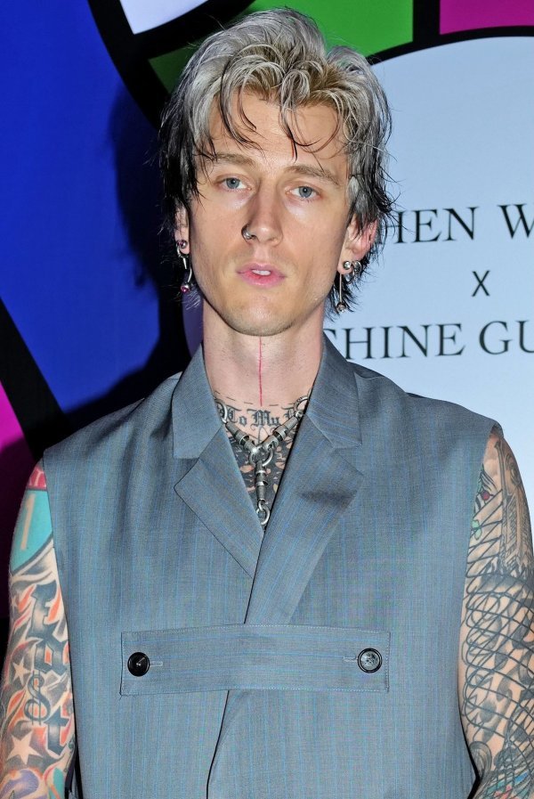 Machine Gun Kelly (Colson Baker)