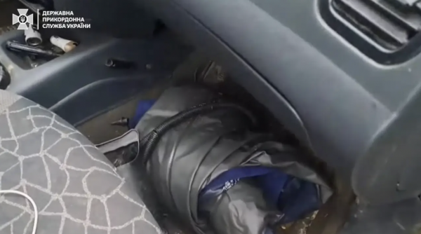 Madrac na kojem je Ukrajinac bježao u policijskom automobilu