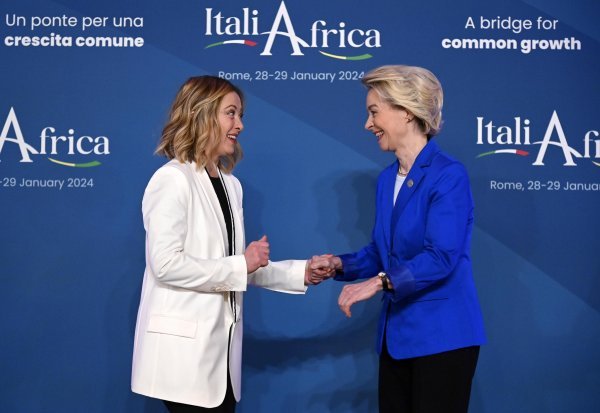 Giorgia Meloni i Ursula von der Leyen