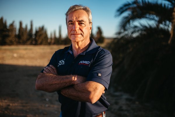 Carlos Sainz stariji - ovogodišnji pobjednik s Audijem Sainz lovi svoj peti naslov na reliju Dakar u svom povratku u Ford