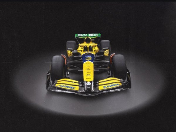 McLaren MCL38 - Senna