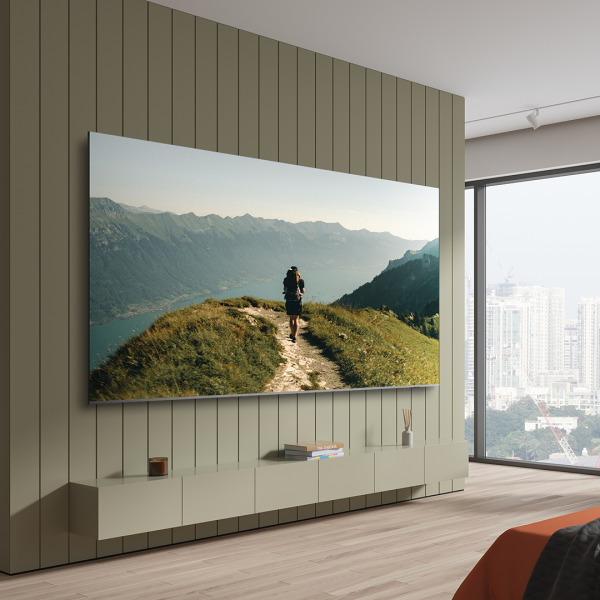 Umjetna inteligencija Neo QLED televizora optimizira sliku u bogatstvu boja, ali i dubokih crnih i živih nijansi.