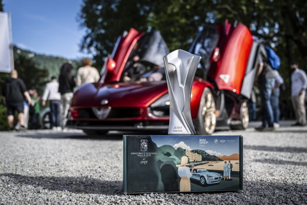 Alfa Romeo 33 Stradale osvojio nagradu 'Design Concept Award' na 'Concorso di Eleganza di Villa d'Este' 2024.