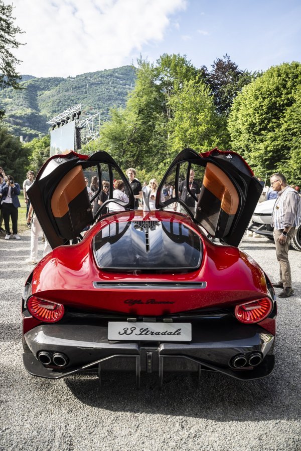 Alfa Romeo 33 Stradale osvojio nagradu 'Design Concept Award' na 'Concorso di Eleganza di Villa d'Este' 2024.