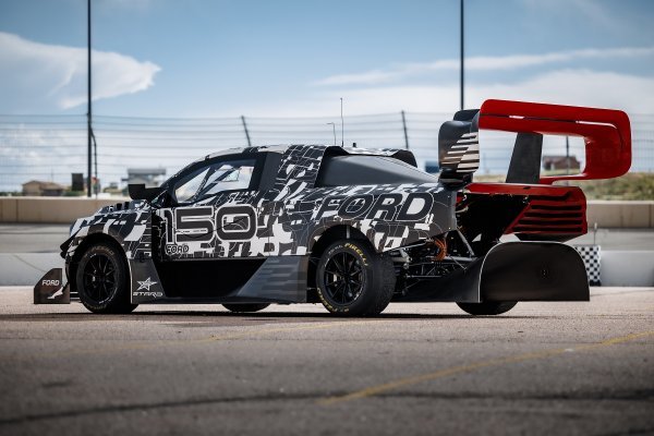 Ford F-150 Lightning SuperTruck EV demonstrator