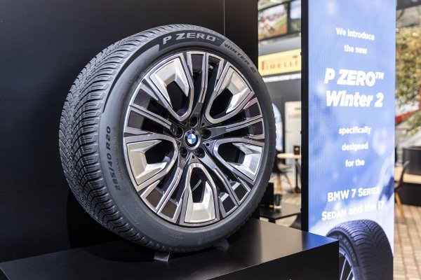 BMW i Pirelli razvili inovativne zimske gume za BMW serije 7