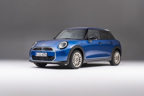 Mini Cooper S s 5 vrata