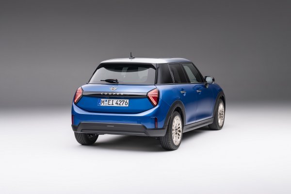 Mini Cooper S s 5 vrata