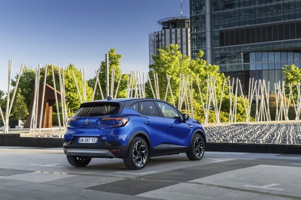 Renault Captur E-Tech full hybrid 145 - Esprit Alpine Iron Blue