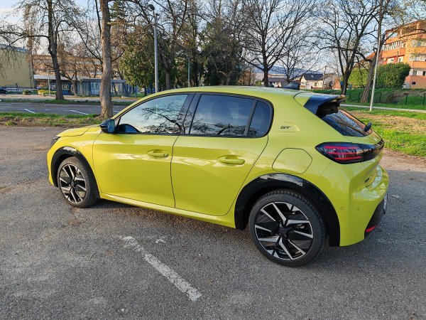 Peugeot 208 Hybrid 100 e-DCS6 GT