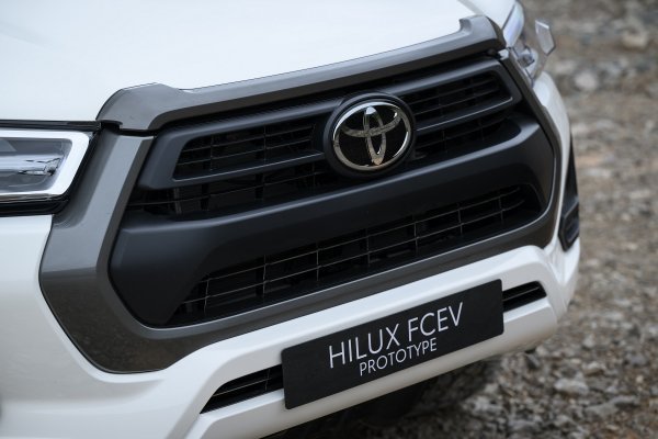 Toyota Hilux FCEV prototip