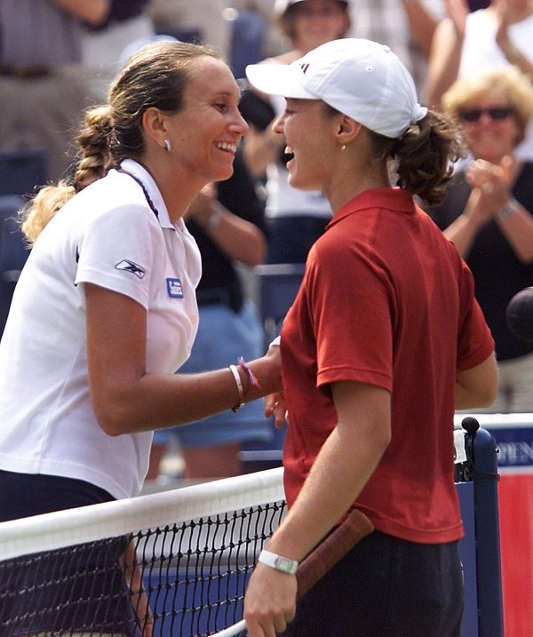 Iva Majoli i Martina Hingis, 31. 8. 2001.