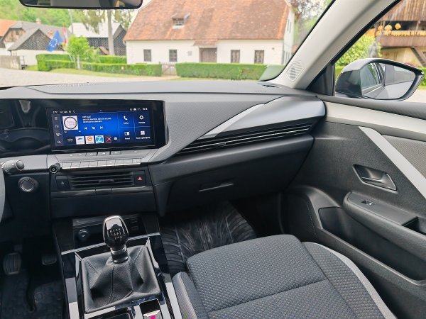 Opel Astra Sports Tourer Edition 1.2 XHL S/S (81 kW/110 KS) sa 6-brzinskim ručnim mjenjačem