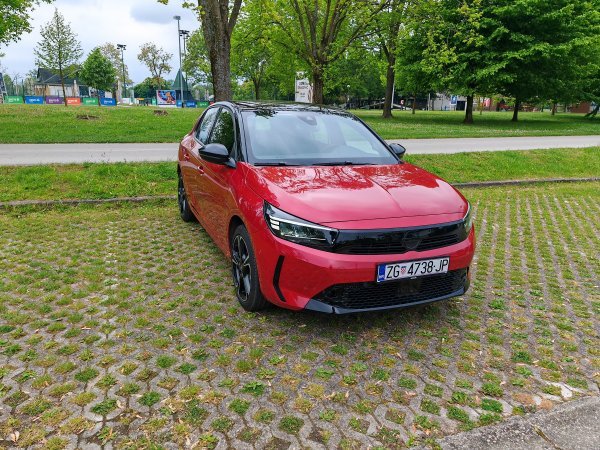 Opel Corsa 1.2 GS 100 KS AT8