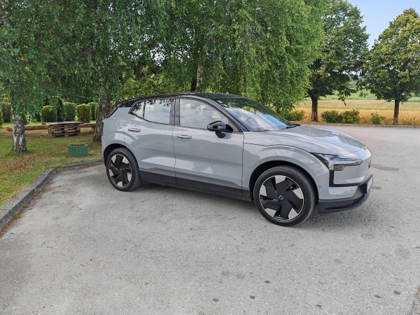 Volvo EX30 69 kWh Single engine Long Range Ultra RWD