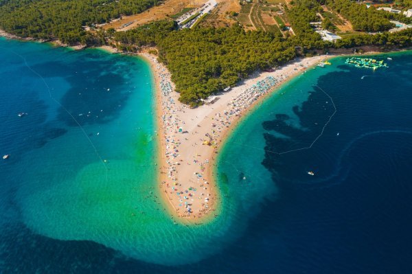 Jeste li se okupali na njima? Na listi plaža s najmodrijim morem nalaze se čak tri hrvatske