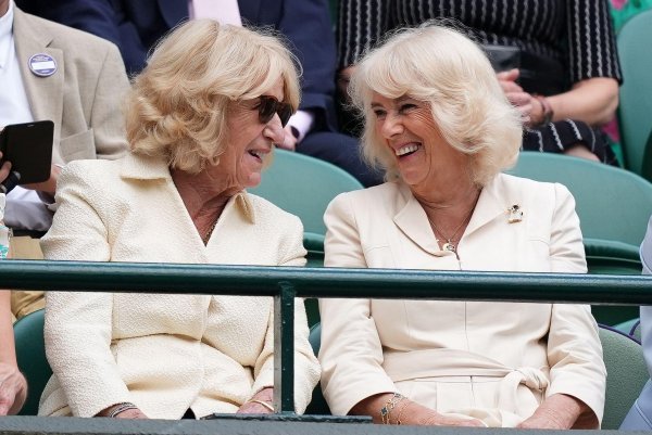 Annabel Elliot i kraljica Camilla na Wimbledonu