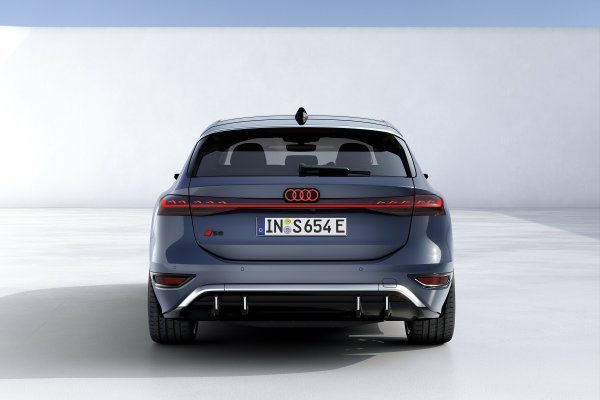 Audi S6 Avant e-tron iz kolovoza 2024.