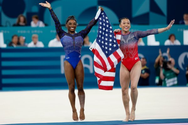 Simone Biles i Suni Lee