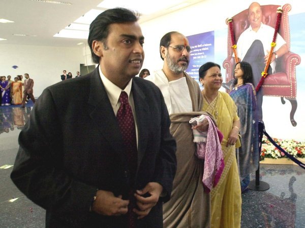 Mukesh Dhirubhai Ambani 2002.