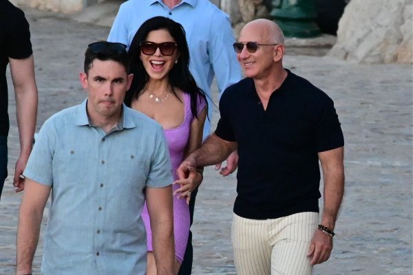 Jeff Bezos s novom odabranicom Lauren Sanchez