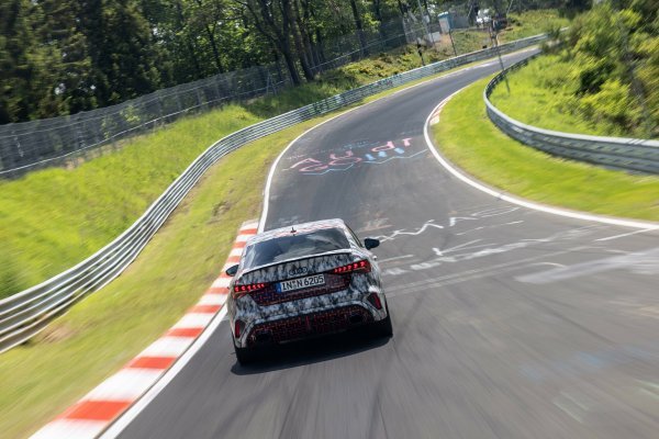 Audi postavio novi rekord kruga na legendarnoj stazi Nürburgring-Nordschleife s modelom RS 3 Sedan