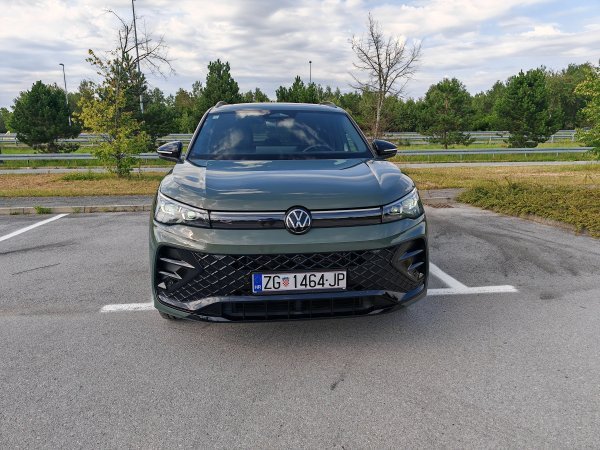 VW Tiguan 2.0 TDI DSG 4Motion R-Line 193 KS (142 kW)