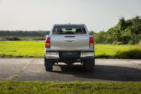 Toyota Hilux Hybrid 48V