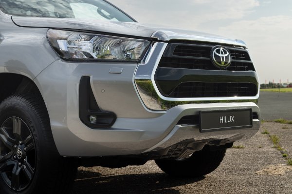 Toyota Hilux Hybrid 48V