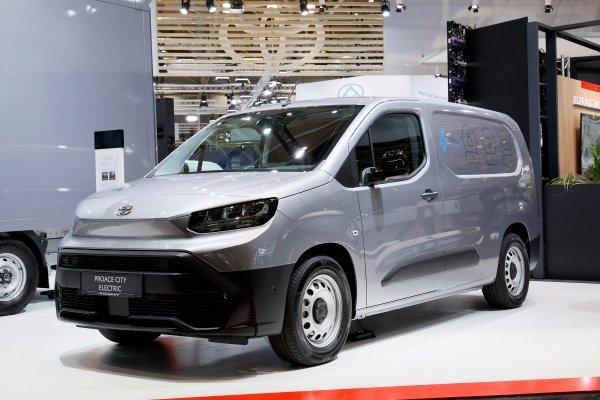 Toyota Proace City Electric na IAA Transportation 2024. u Hannoveru