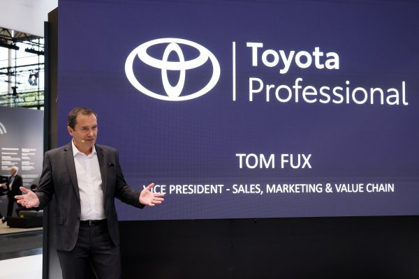 Tom Fux, Potpredsjednik Toyota Motor Europe, prodaja i value chain, Toyota prodaja i marketing