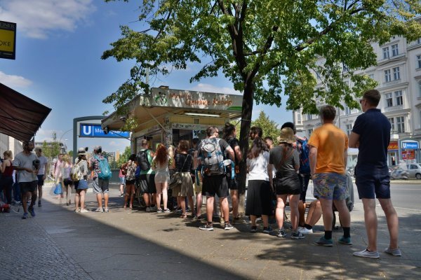 Red za döner kebab u berlinskoj četvrti Kreuzberg