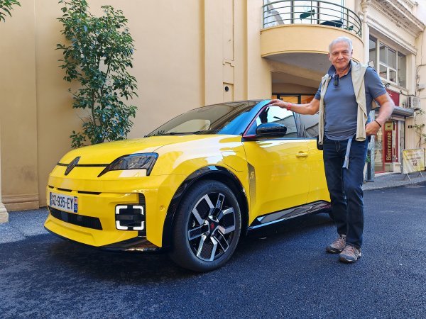 Renault R5: dinamička premijera (Zvonimir Martinčević, novinar Autozone)