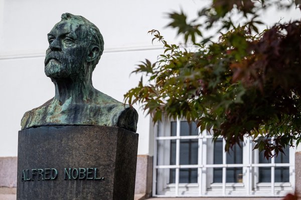 Alfred Nobel