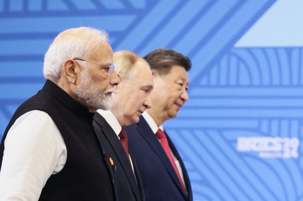 Narendra Modi, Vladimir Putin i Xi Jinping