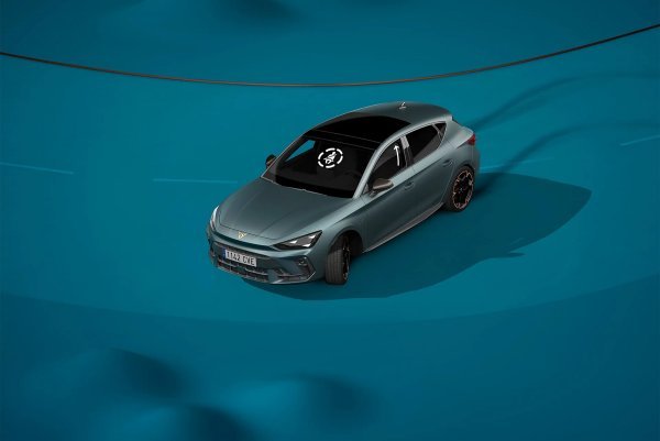 Cupra Leon 1.5 eTSI DSG Tribe: Pre-crash safety tehnologija