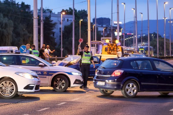 Golema gužva na velikom zagrebačkom raskrižju: Tri automobila rasturena u sudaru