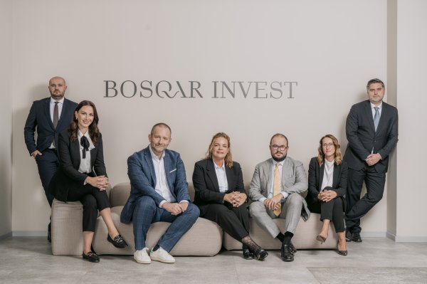 Tomislav Glavaš, Ana Babić, Darko Horvat, Tamara Sardelić, Luka Orešković, Bruna Košir i Vanja Vlak - Bosqar