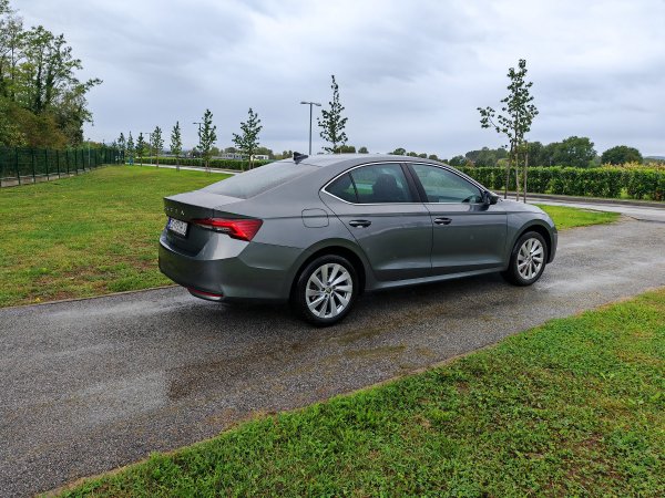 Škoda Octavia FL Selection 1.5 TSI DSG MHEV