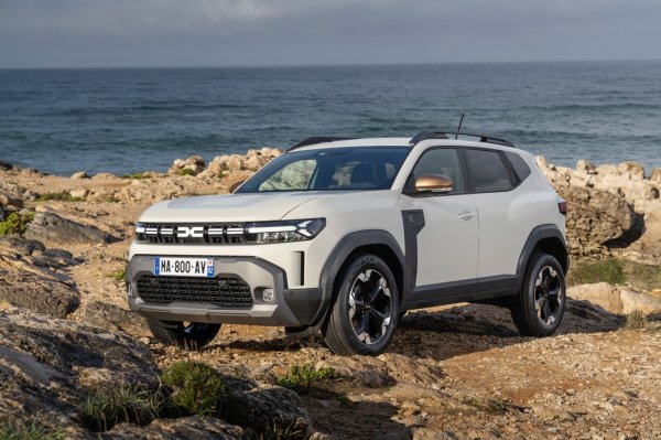 Dacia Duster je jedan od sedam finalista izbora Europskog automobila godine 2025.