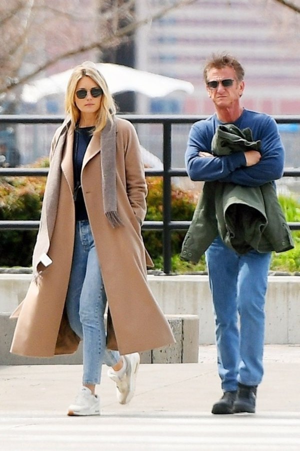 Sean Penn i Leila George