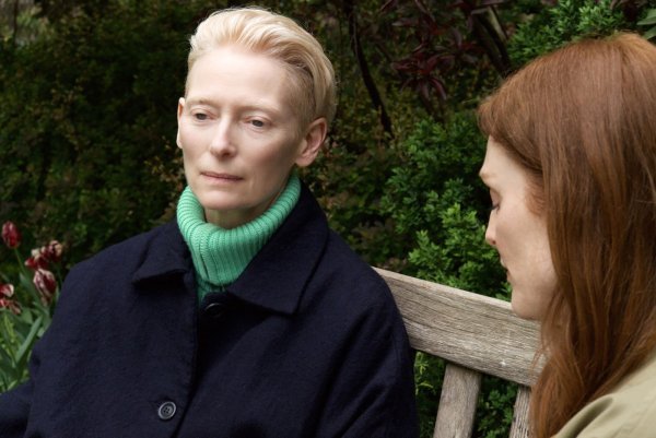 Tilda Swinton i Julianne Moore u 'Susjednoj sobi'