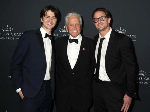 Dylan Douglas, Michael Douglas i Cameron Douglas