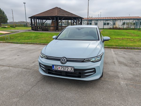 VW Golf 8 PA 1.5 TSI 4Life