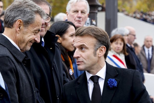 Nicolas Sarkozy i Emmanuel Macron