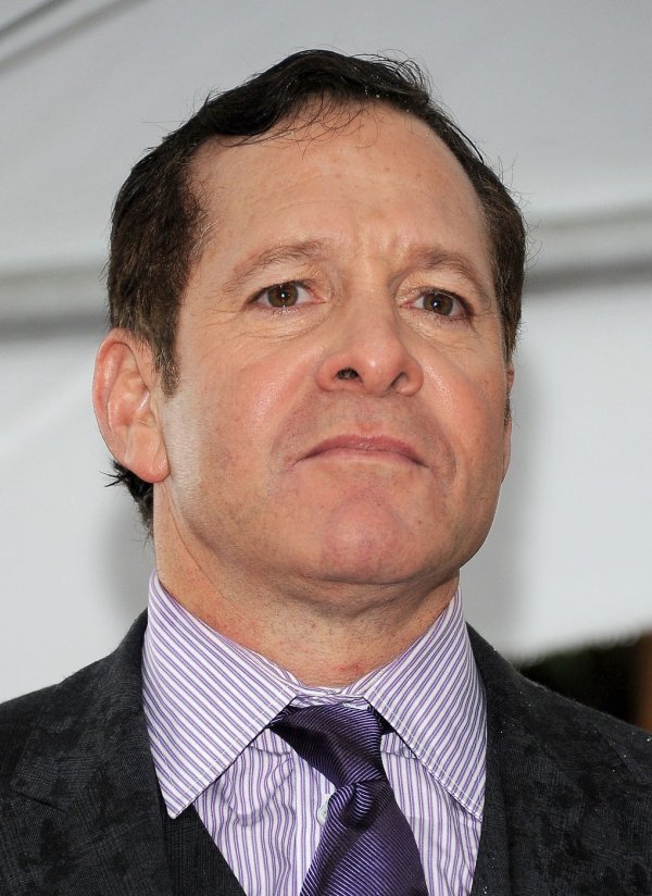 Steve Guttenberg