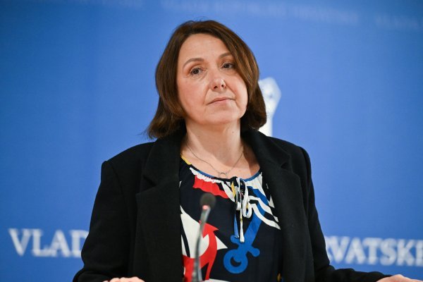 Irena Hrstić, ministrica zdravstva