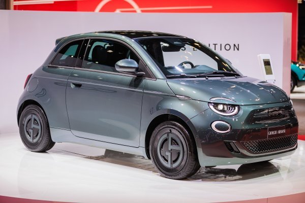 Fiat 500e Giorgio Armani Collectors Edition